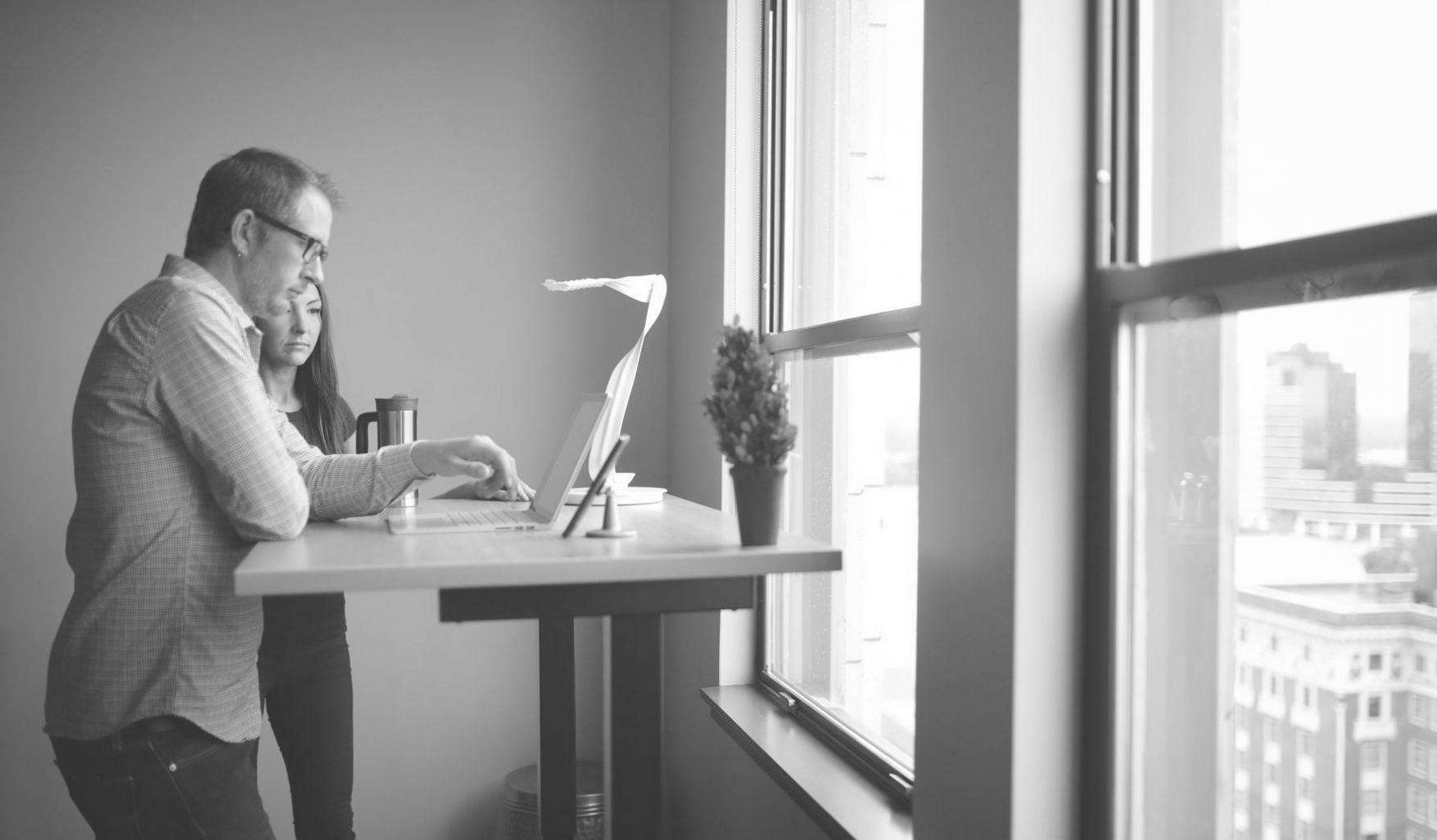 Practical financial education session with participants engaged in habit-building exercises